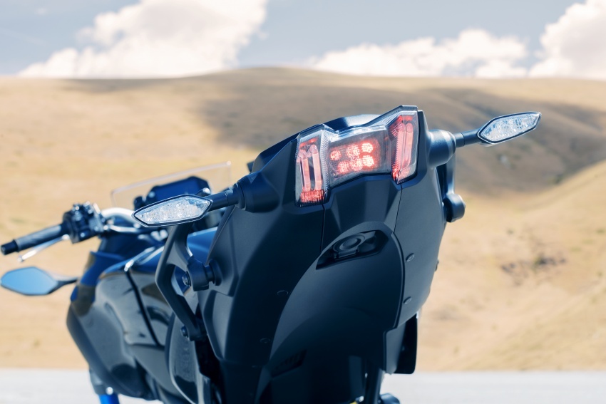 2018 Yamaha Niken Leaning Multi-Wheeler (LMW) revealed – three wheels, double forks and it leans 728643