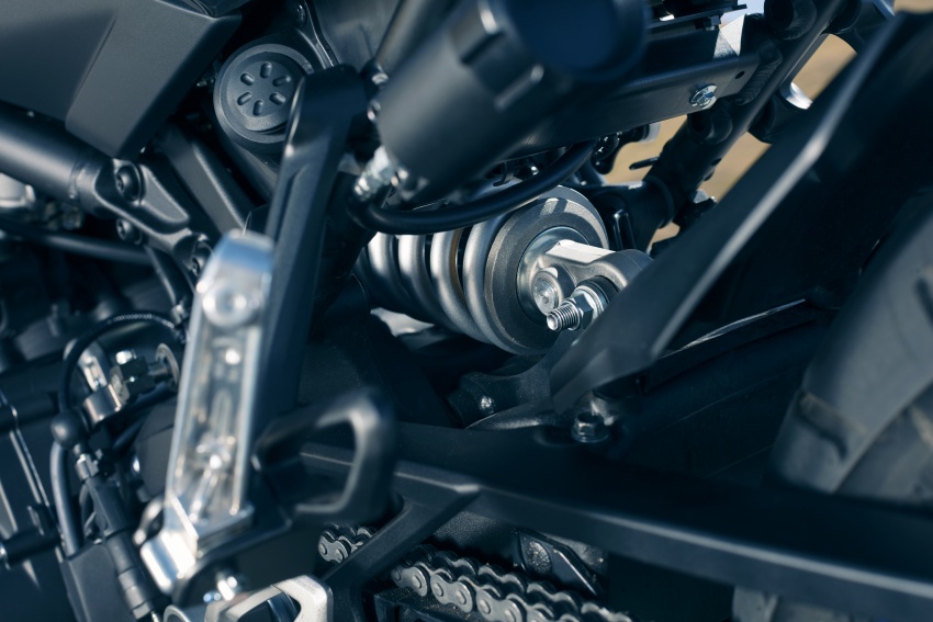 Yamaha Niken Leaning Multi-Wheeler (LMW) 2018 – guna tiga roda, tetapan fork berkembar di hadapan 728752