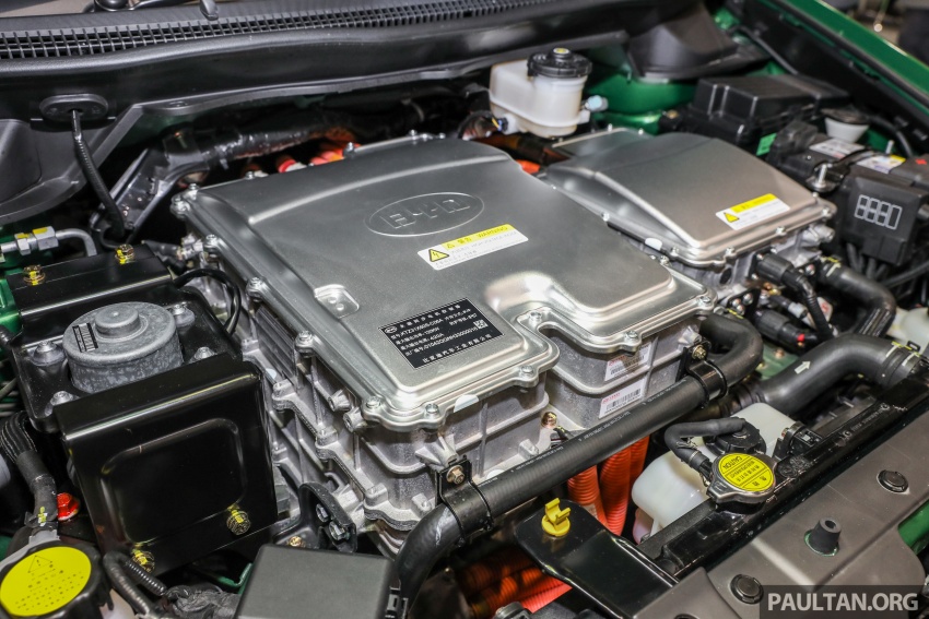BYD e6 dipamer di KLCC – hatchback kuasa elektrik dengan kuasa 121 hp, 450 Nm dan jarak gerak 400 km 722196