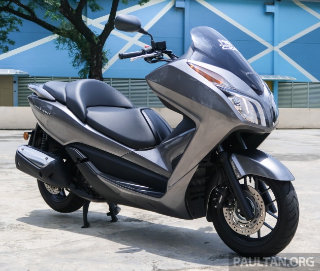 TUNGGANG UJI: Honda NSS300 punya bermacam kelengkapan, sesuaikah untuk perjalanan jarak jauh?