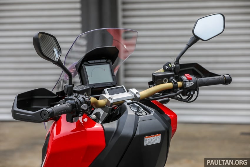 FIRST RIDE: 2017 Honda X-ADV adventure scooter 730121