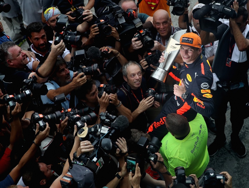 2017 Malaysian GP: Verstappen wins thrilling final race 717684