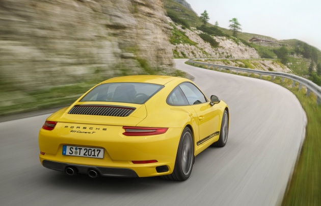 Porsche 911 GT3 Touring meant to stop 911 R flipping