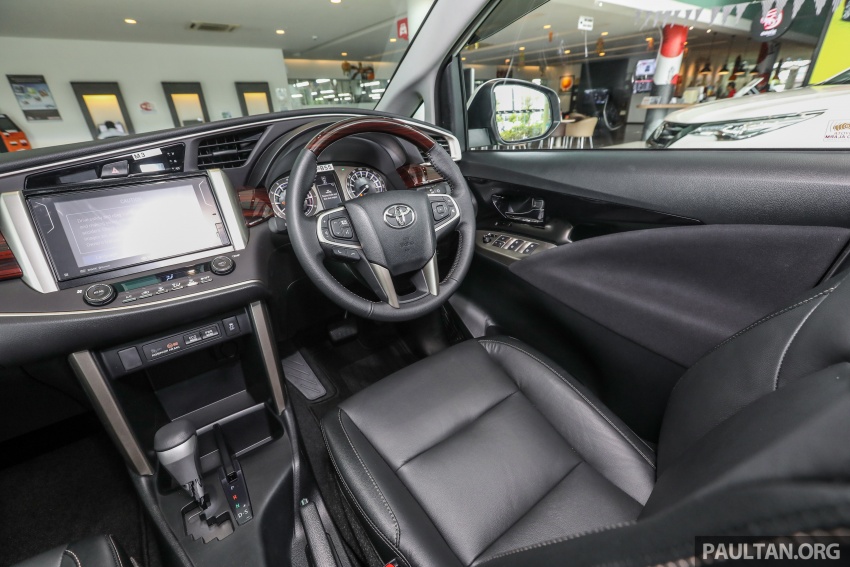 GALERI: Toyota Innova 2.0X – lampu hadapan LED, tempat duduk kapten, kit badan baharu, RM133k 723210