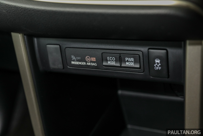 GALERI: Toyota Innova 2.0X – lampu hadapan LED, tempat duduk kapten, kit badan baharu, RM133k 723195