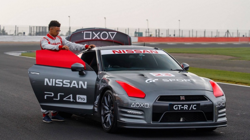 VIDEO: Nissan GT-R /C dikawal secara jarak jauh dari helikopter guna pad kawalan DualShock Playstation 4 722737