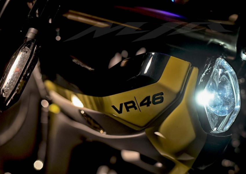 Valentino Rossi dapat XJR1300 kustom bernama ‘Mya’ 740688
