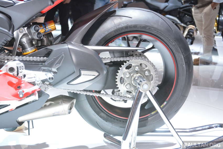 2017 EICMA: Ducati Panigale V4 – double the fun 738165