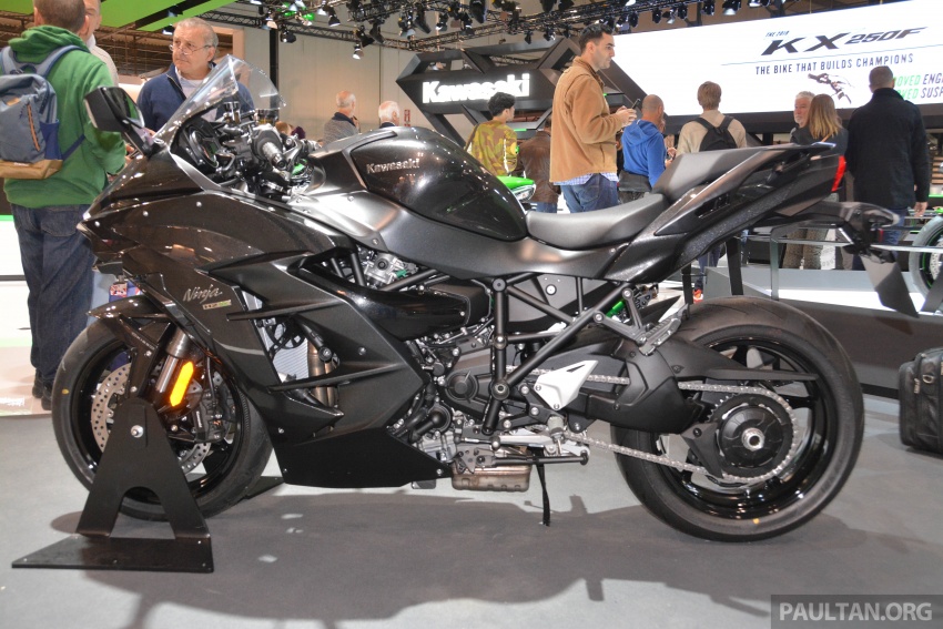 2017 EICMA: Kawasaki H2 SX – 200 PS supercharged sports-touring from the green machine 738682