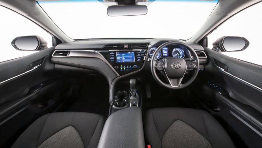 Toyota Camry 2018 tembusi pasaran Australia – 2.5L, hibrid dan 3.5L V6, harga bermula RM86k-RM137k 741256