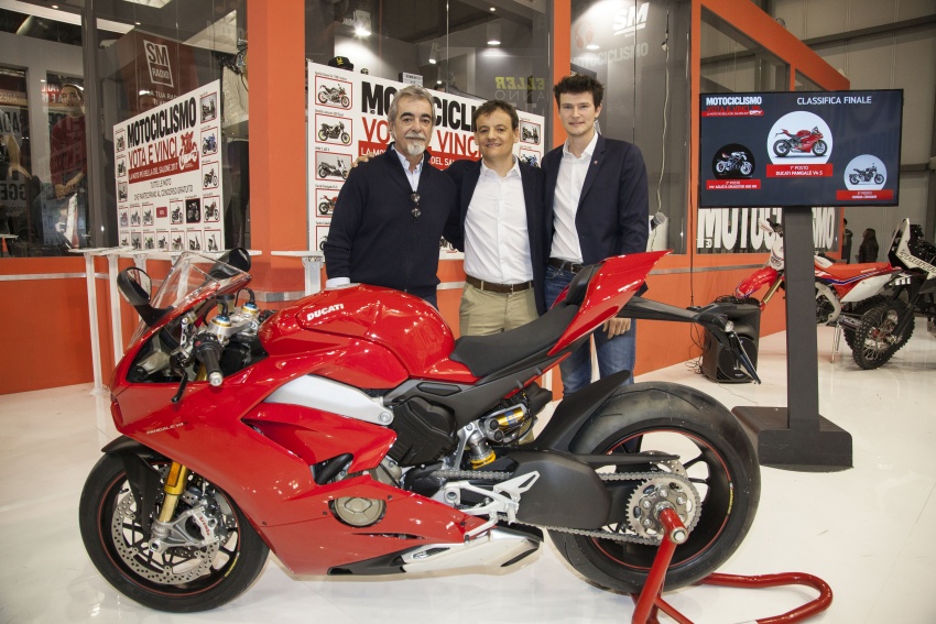 2017 EICMA: Ducati Panigale V4 – double the fun 738207
