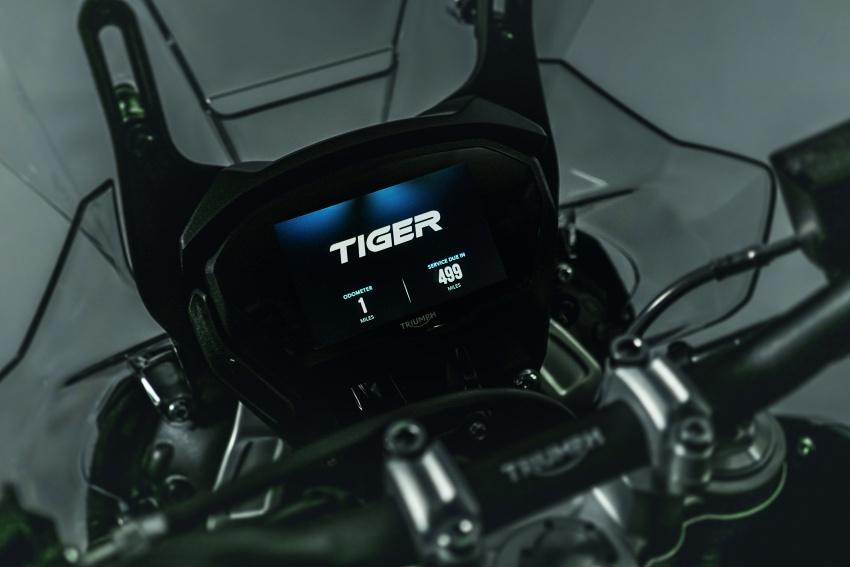 Triumph Tiger 800 dapat peningkatan – enjin kini 95 PS, lebih 200 bahagian casis dan enjin diubah suai 734060