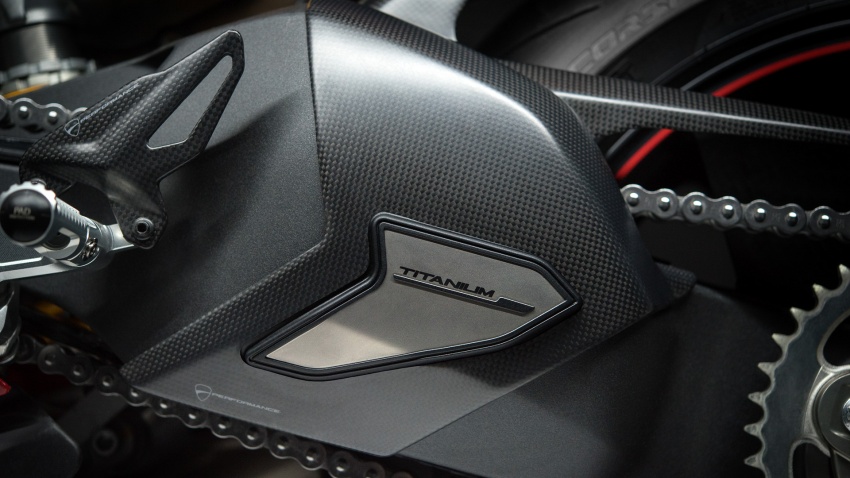 Ducati Panigale V4 didedahkan – enjin empat silinder, kelengkapan baru, tiga variasi termasuk model terhad 732889