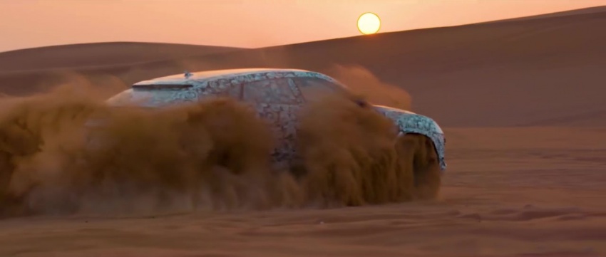 VIDEO: Lamborghini Urus drives through the desert 736419