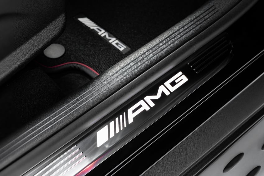 Mercedes-Benz reveals AMG emblem LED projector 738142