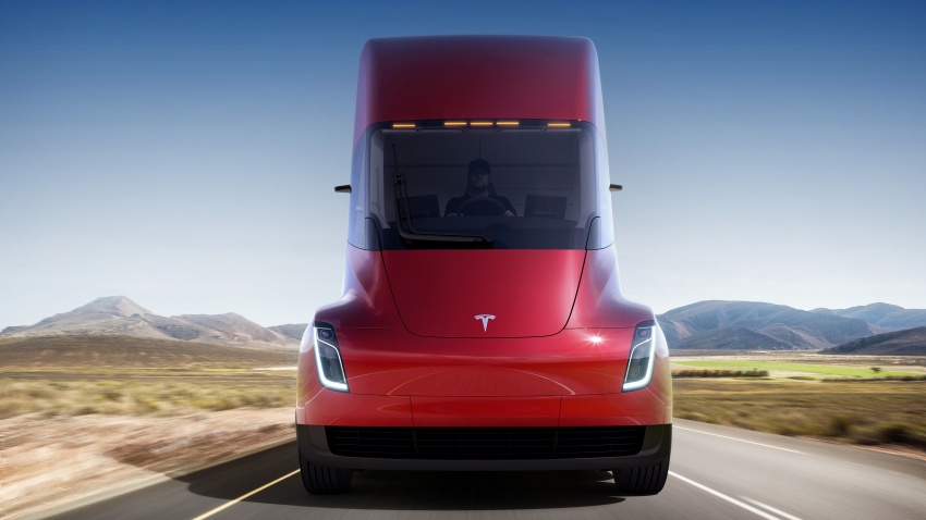Tesla Semi – futuristic truck with Enhanced Autopilot; 0-97 km/h sprint in 20 seconds with 36-tonne load 740159