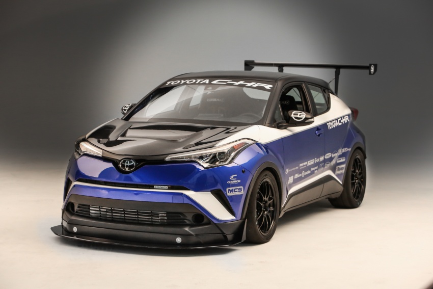 Toyota races to SEMA with 600 hp C-HR, tuned Camrys 730928