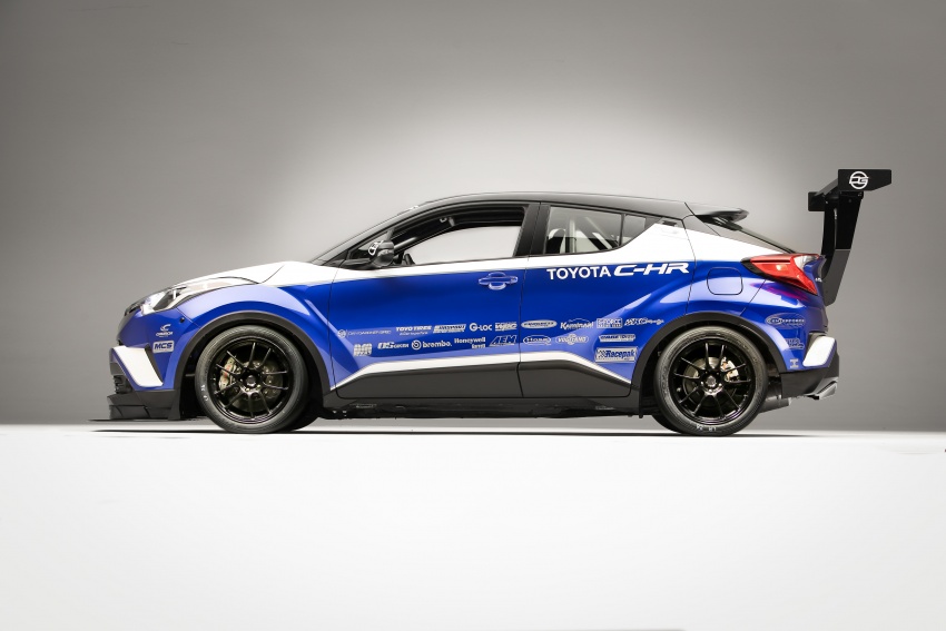 Toyota races to SEMA with 600 hp C-HR, tuned Camrys 730924