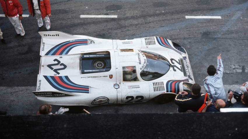 Porsche Macan rendered in five iconic racing liveries 754795