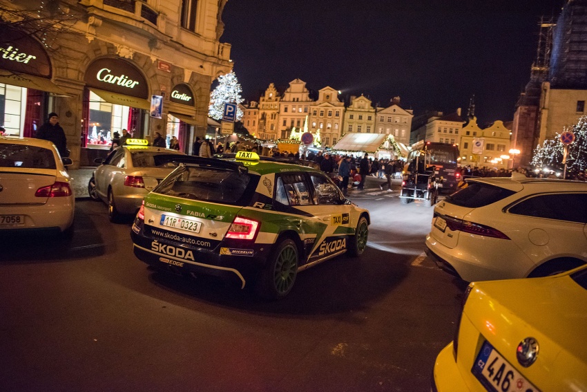 Skoda celebrates WRC2 win with city centre taxi rides 753960