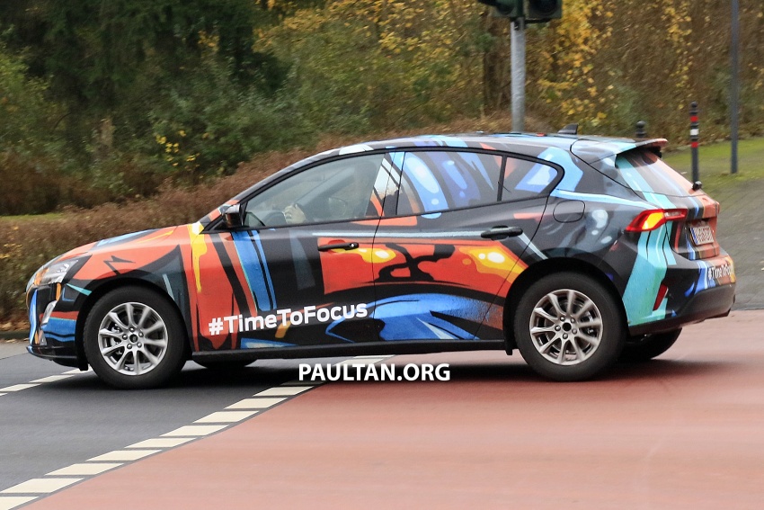2018 Ford Focus officially teased with colourful camo 753779