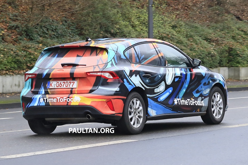 2018 Ford Focus officially teased with colourful camo 753785