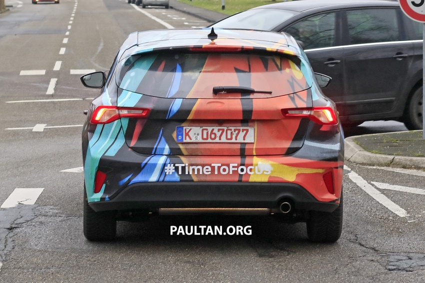 2018 Ford Focus officially teased with colourful camo 753786