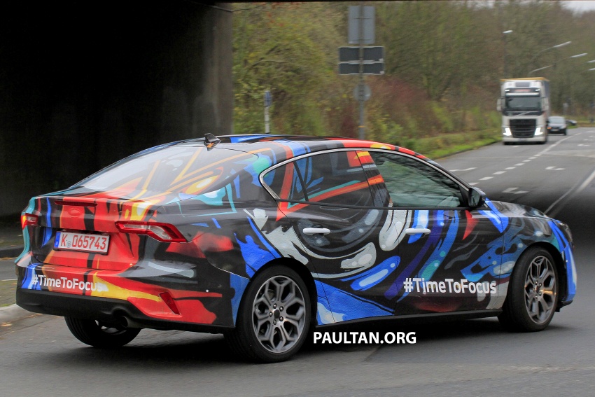 2018 Ford Focus officially teased with colourful camo 753824