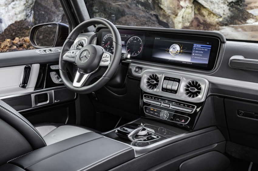 2019 Mercedes G-Class – official pics of new interior 749731