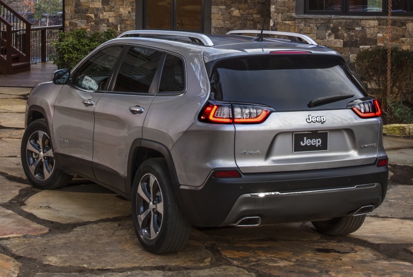 Jeep Cherokee facelift – first pictures, info revealed 753193