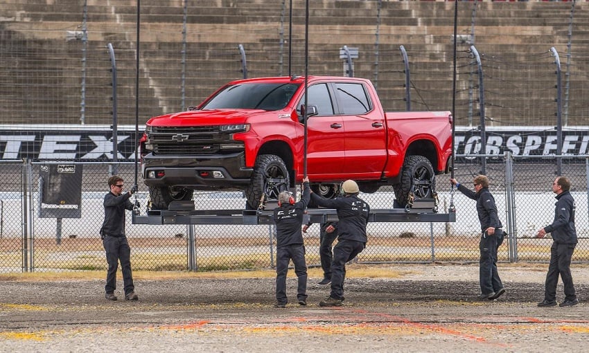 2019 Chevrolet Silverado previewed ahead of debut 752320