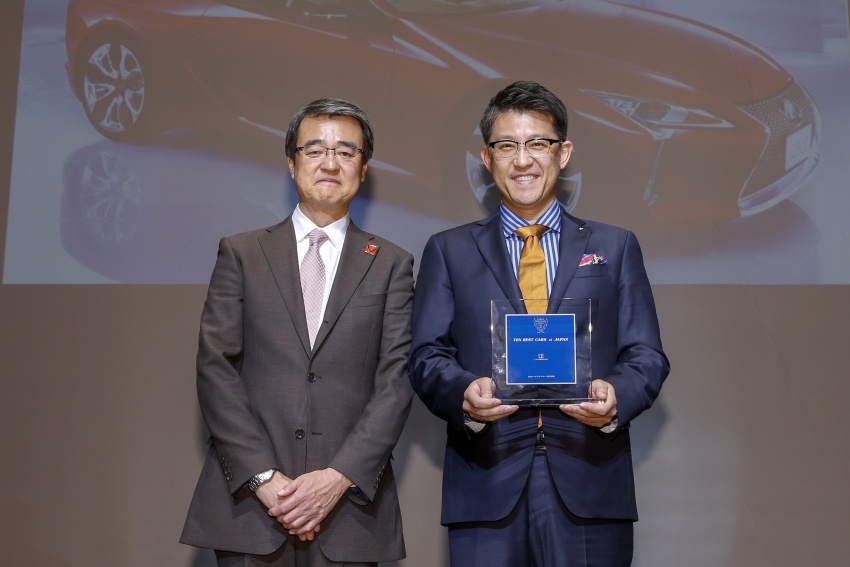 Volvo XC60 is the 2017-2018 Japan Car of the Year 749403