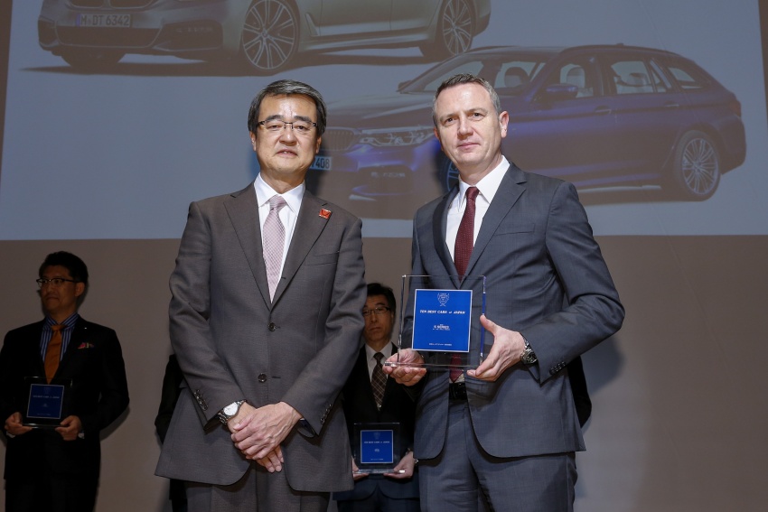 Volvo XC60 is the 2017-2018 Japan Car of the Year 749411