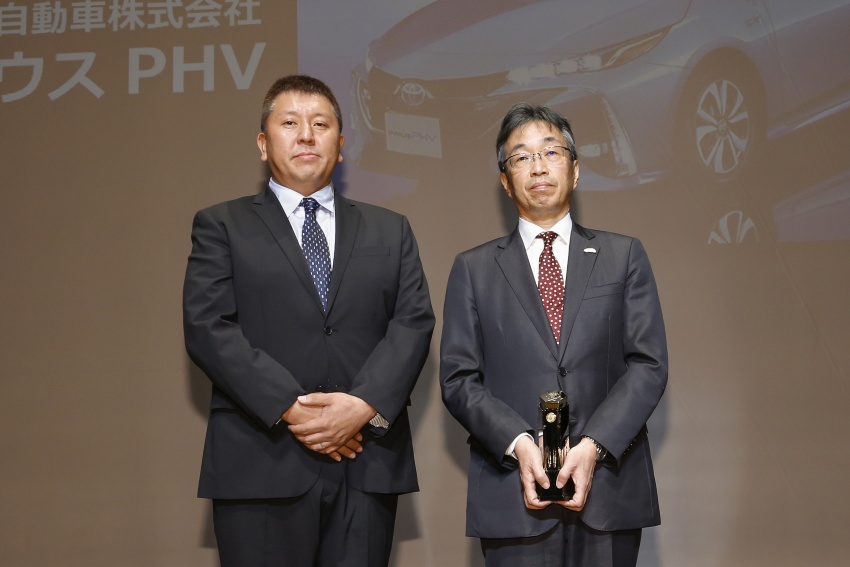 Volvo XC60 is the 2017-2018 Japan Car of the Year 749427