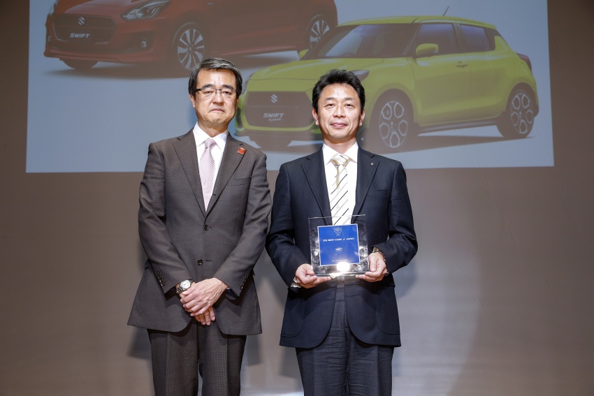Volvo XC60 is the 2017-2018 Japan Car of the Year 749399