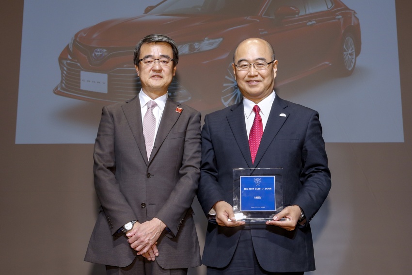 Volvo XC60 is the 2017-2018 Japan Car of the Year 749401