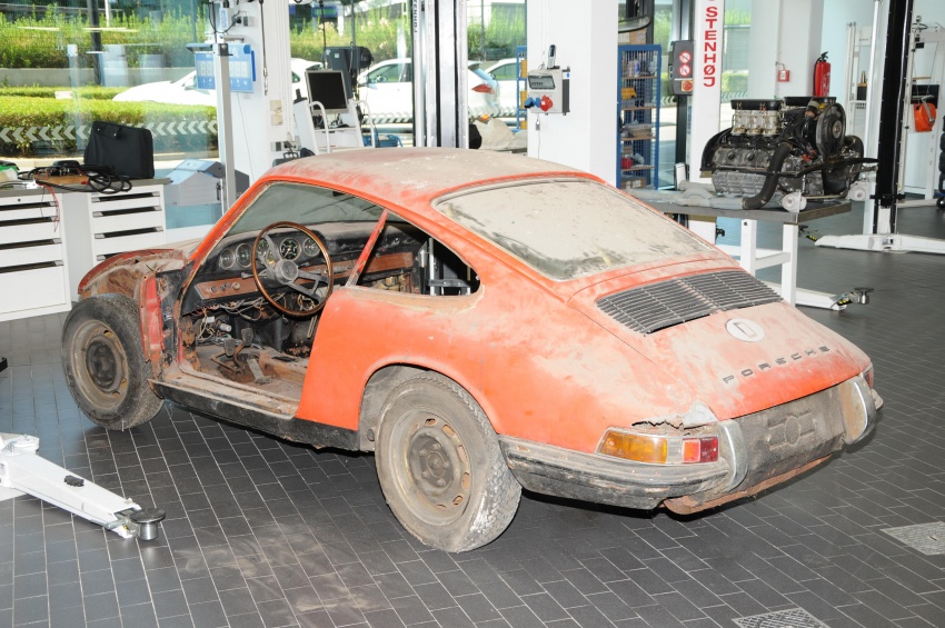 Porsche Museum showcases its oldest 911, from 1964 751670