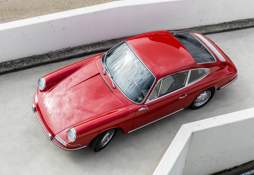 Porsche Museum showcases its oldest 911, from 1964 751673