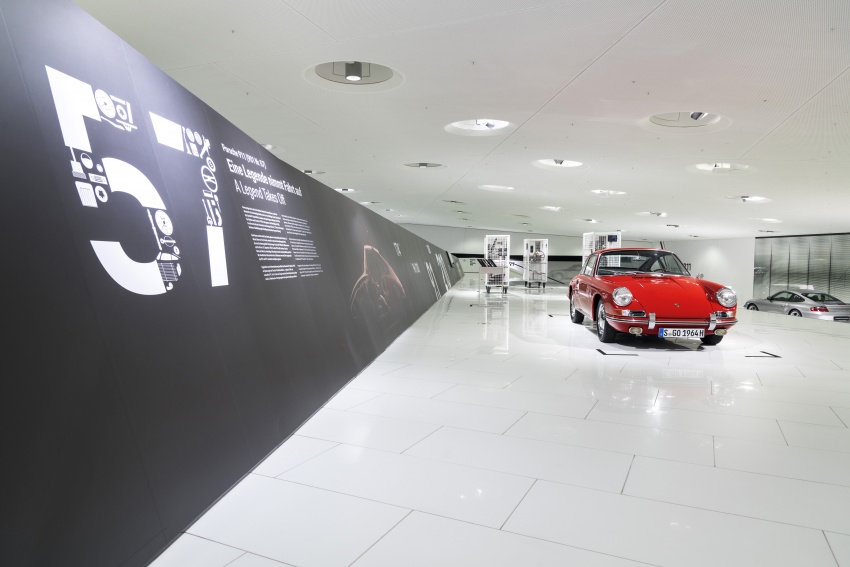 Porsche Museum showcases its oldest 911, from 1964 751677