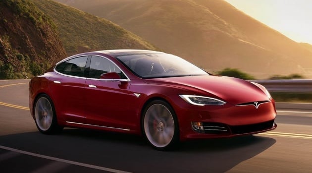 PETRONAS Electrification drive Dec 8 and 9 – win an expense-paid trip to Majestic Melaka in a Tesla with celebs Zizan Razak, Sharifah Sakinah and Ernest Ng!