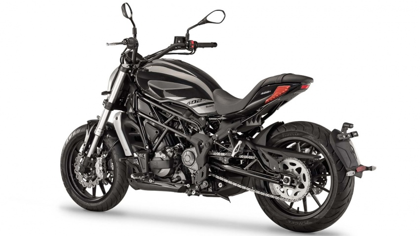 2018 Benelli 402S – the Ducati XDiavel look-a-like 756784