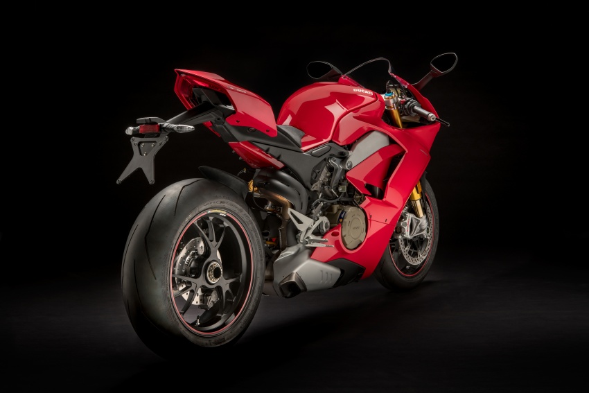 2018 Ducati Panigale V4 in Malaysia this April? Booking price from RM133,900 to RM359,900 756854