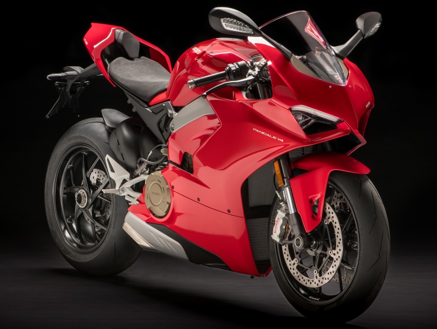 2018 Ducati Panigale V4 in Malaysia this April? Booking price from RM133,900 to RM359,900 756861