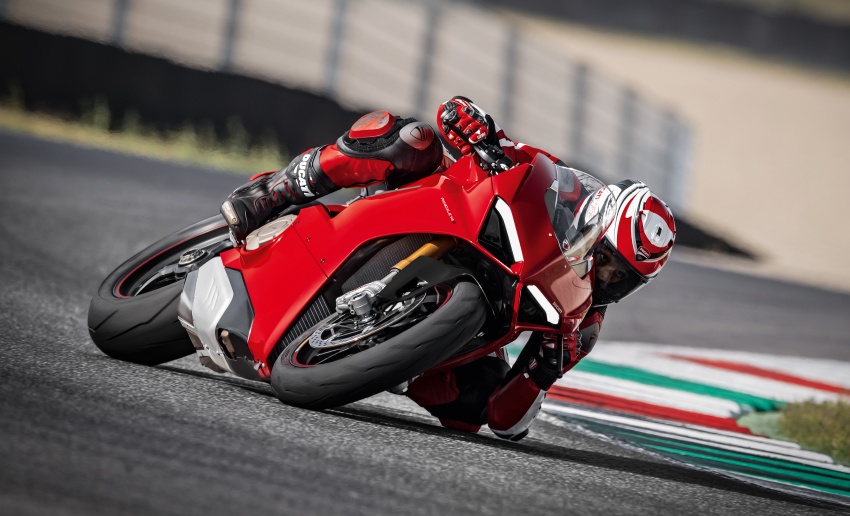 2018 Ducati Panigale V4 in Malaysia this April? Booking price from RM133,900 to RM359,900 756836
