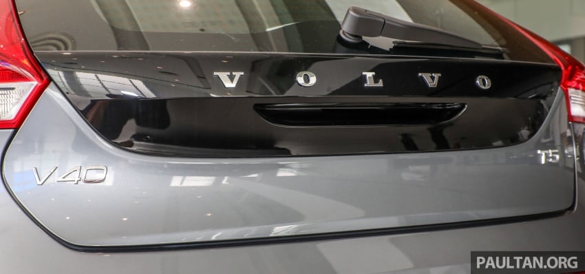 Volvo V40 T5 kini dengan kit luar R-Design – RM181k 769065
