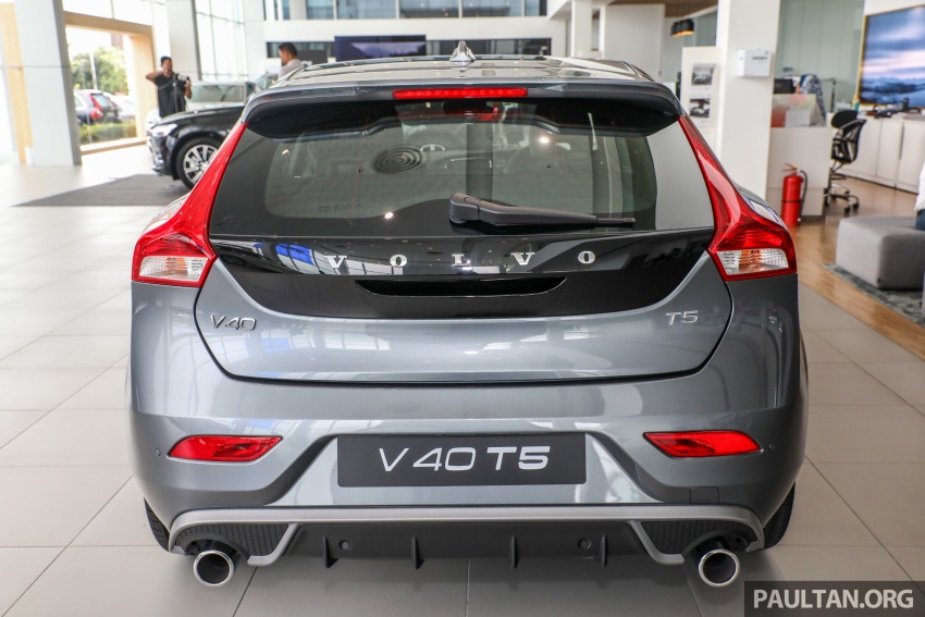 Volvo V40 T5 kini dengan kit luar R-Design – RM181k 769048