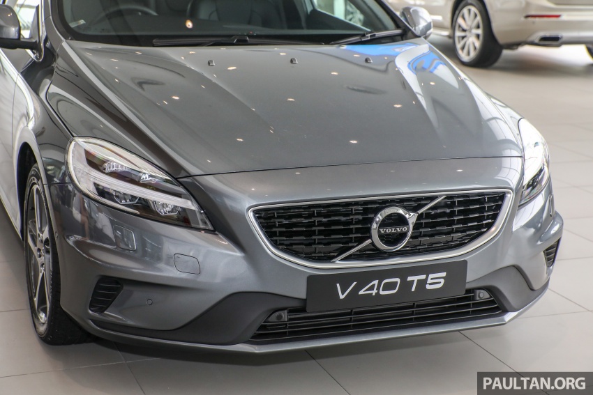 Volvo V40 T5 now with R-Design exterior – RM180,888 768926