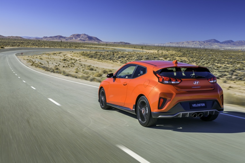 2019 Hyundai Veloster debuts at Detroit Auto Show – new N performance model joins the range with 275 hp 762710