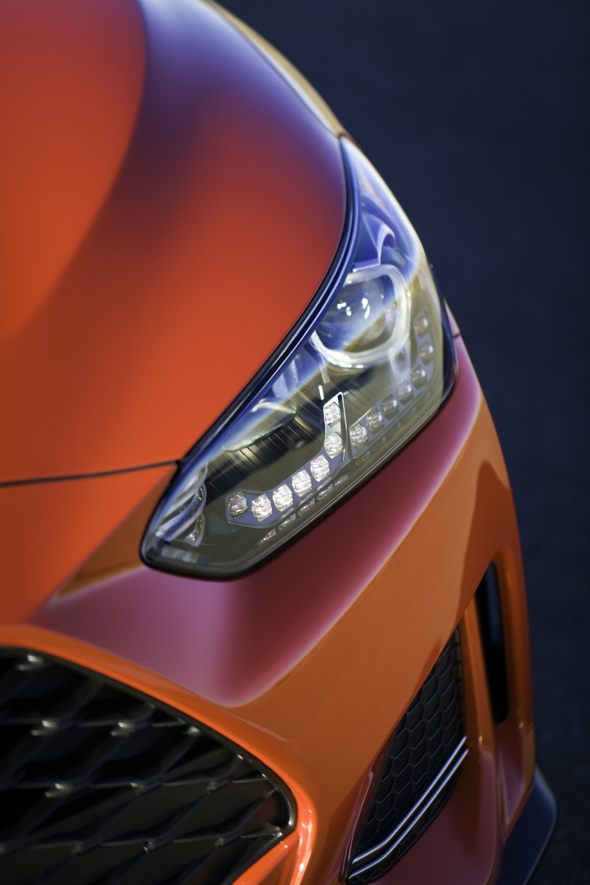2019 Hyundai Veloster debuts at Detroit Auto Show – new N performance model joins the range with 275 hp 762718