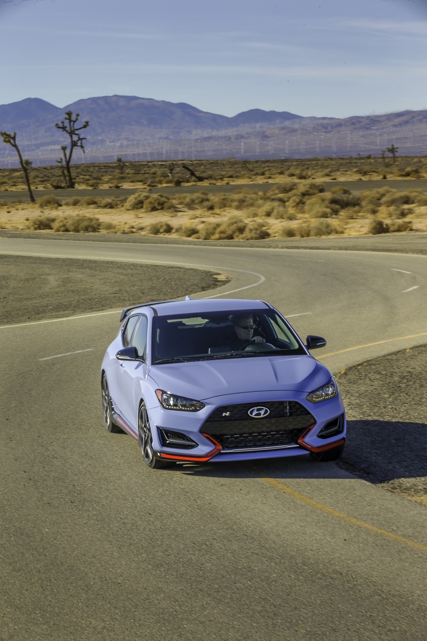 2019 Hyundai Veloster debuts at Detroit Auto Show – new N performance model joins the range with 275 hp 762934